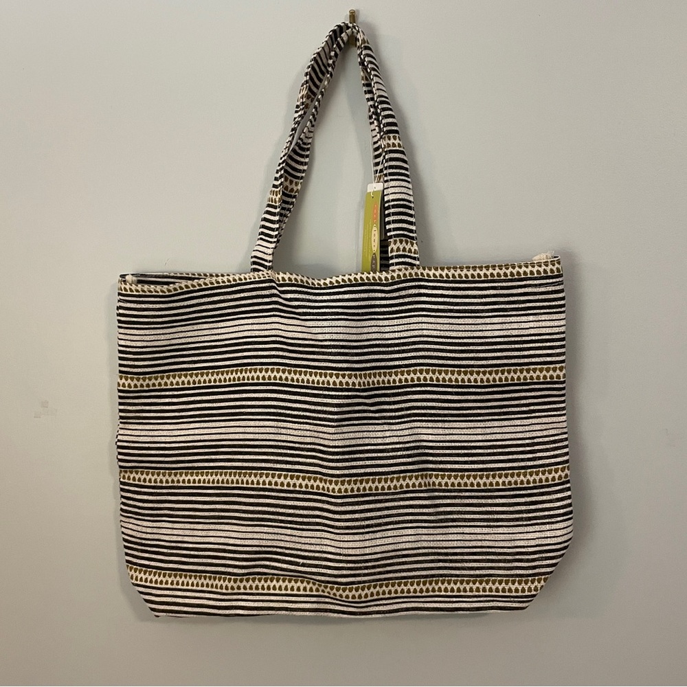 NWT rock flower paper Bethany Black Striped Jute Tote Bag